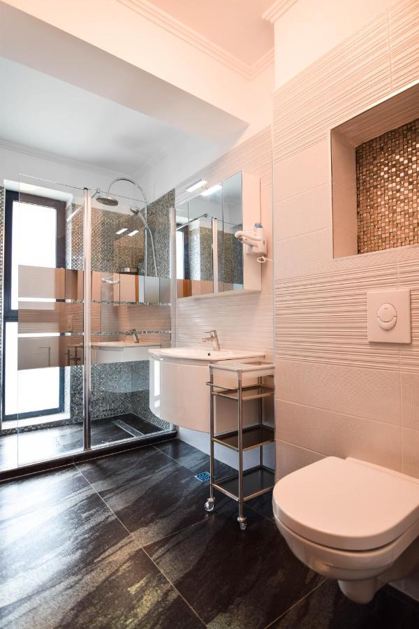 Apart Hotel Victor Мамая Екстериор снимка