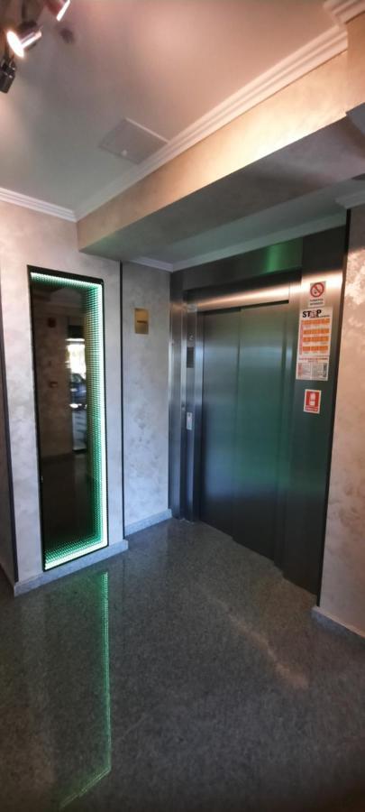 Apart Hotel Victor Мамая Екстериор снимка