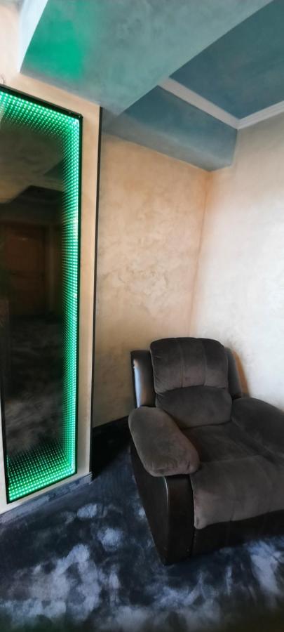 Apart Hotel Victor Мамая Екстериор снимка