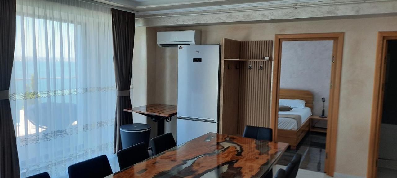 Apart Hotel Victor Мамая Екстериор снимка