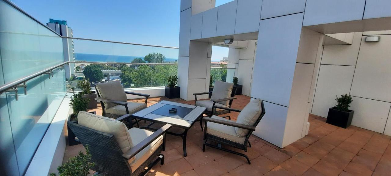 Apart Hotel Victor Мамая Екстериор снимка