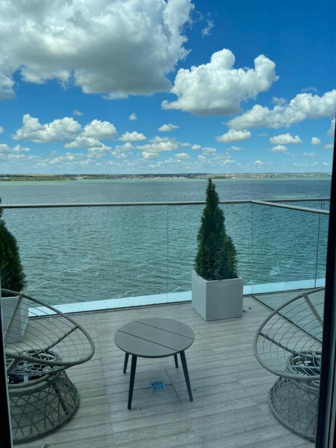 Apart Hotel Victor Мамая Екстериор снимка